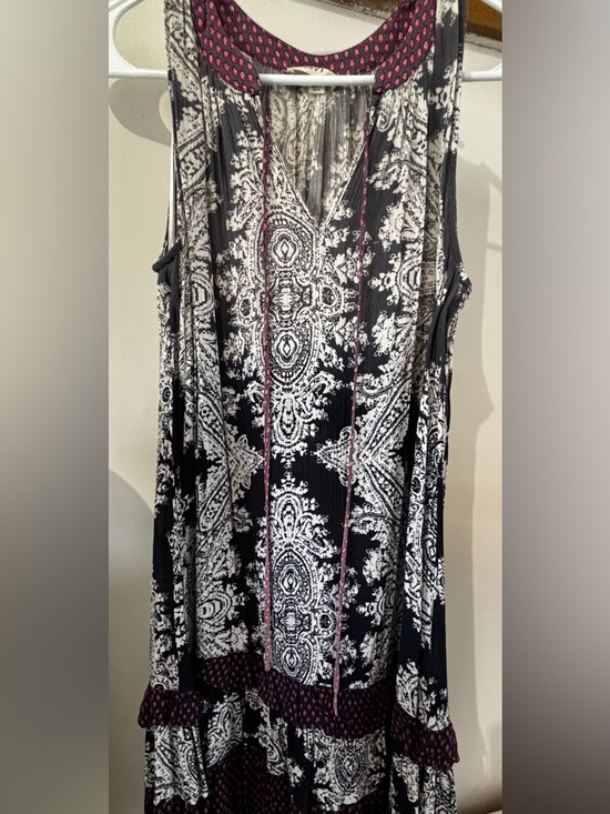 ODDY Tops - ODDY Navy Blue and White Printed Sleeveless Tunic with Maroon Accents